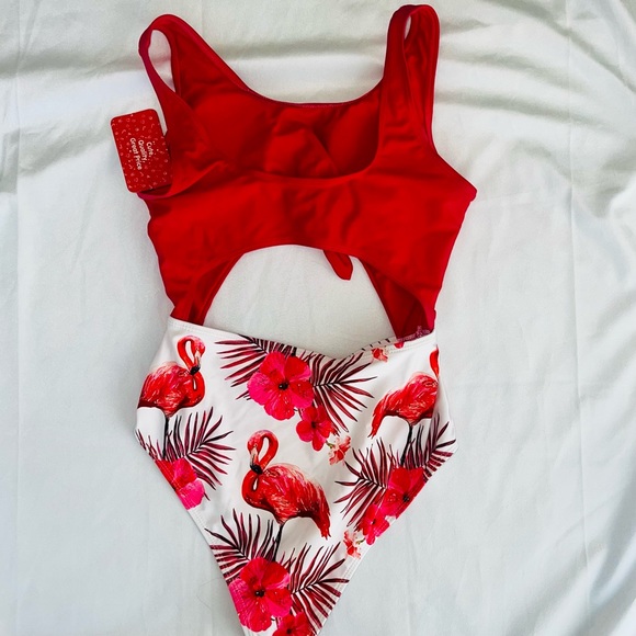 PatPat New With Tags Women’s One Piece Swimsuit Flamingos and Floral Medium - Picture 5 of 8
